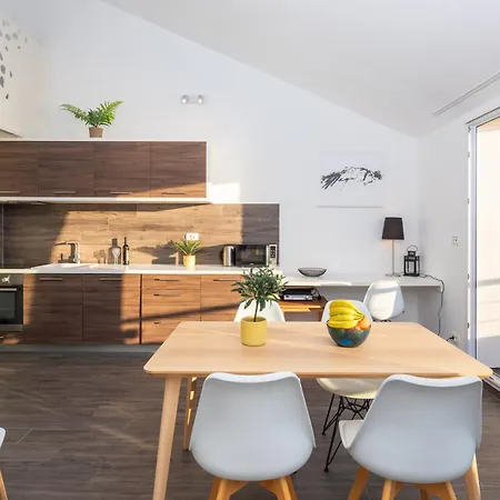Apartment Luxury Jolara With Heated Pool *